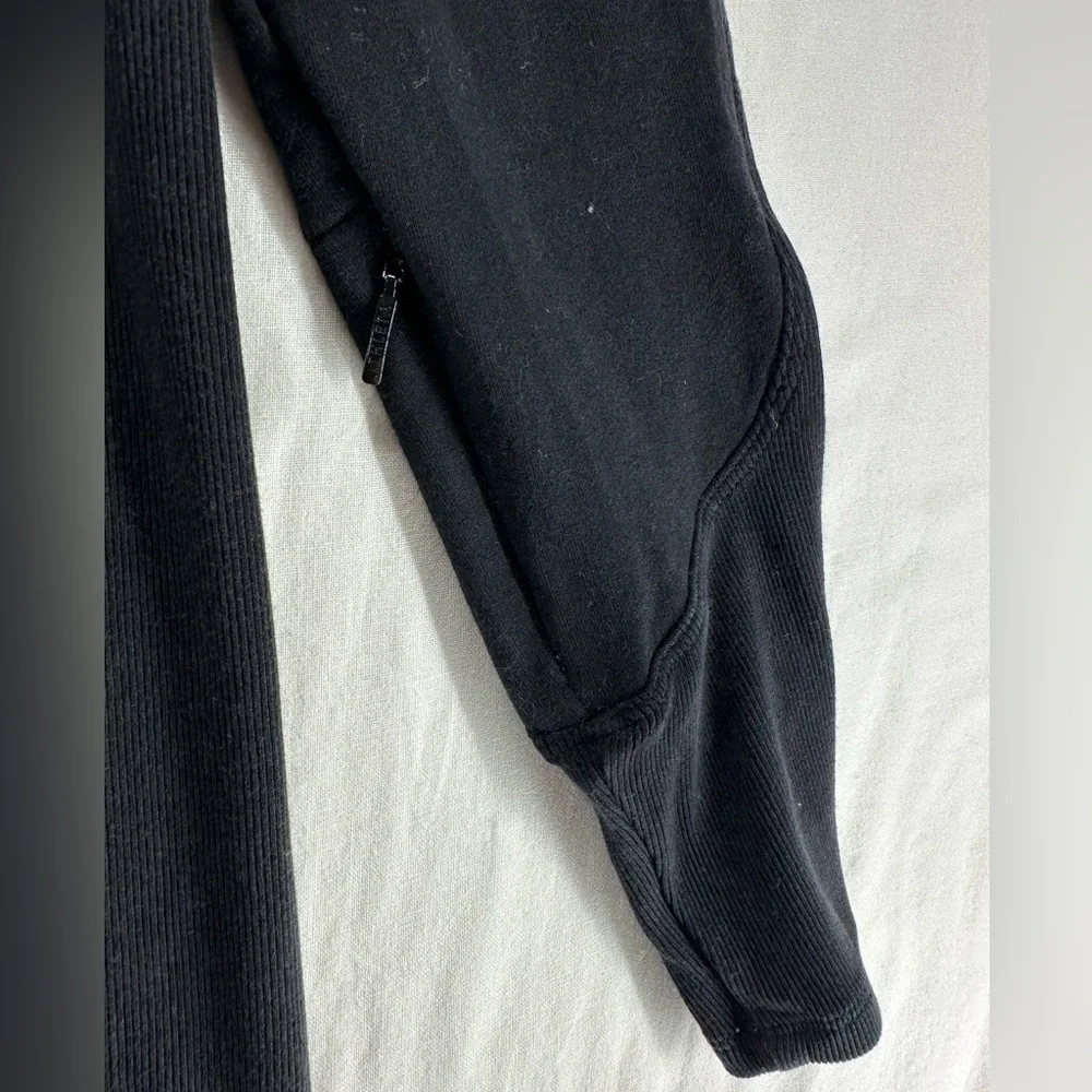 Athleta balance sweatshirt